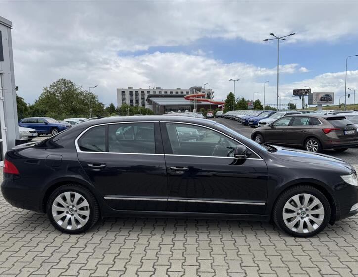 Škoda Superb 4