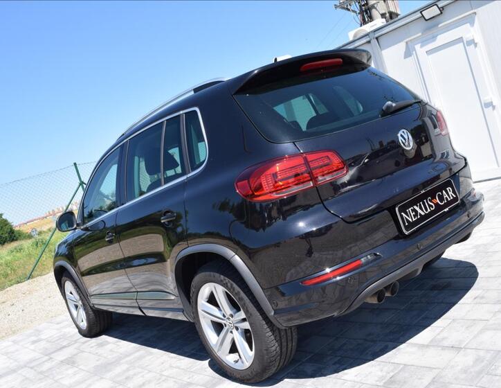 Volkswagen Tiguan 7