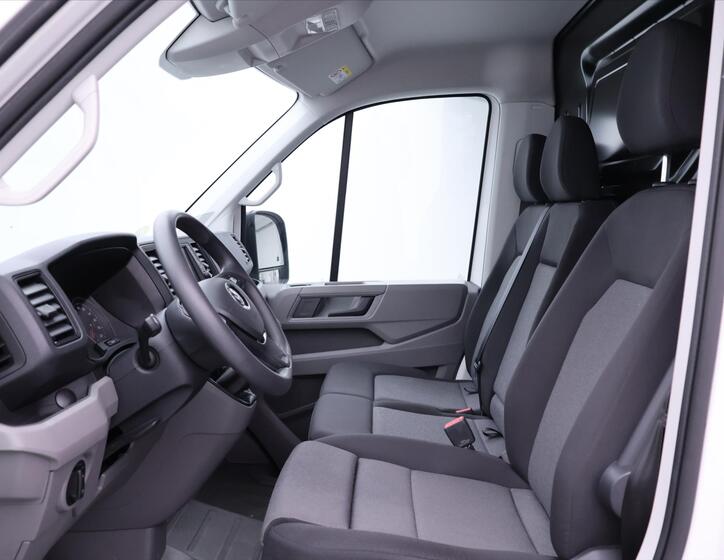 Volkswagen Crafter 10