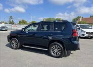 Toyota Land Cruiser 9