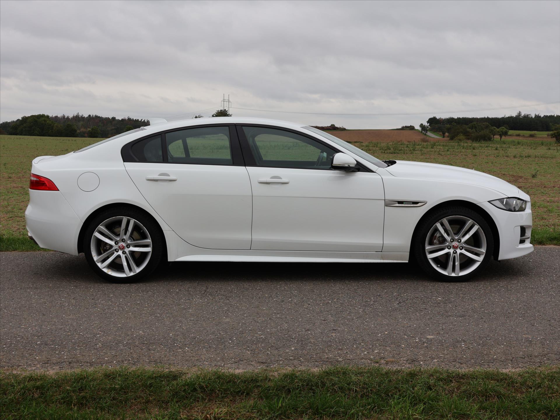 Jaguar XE