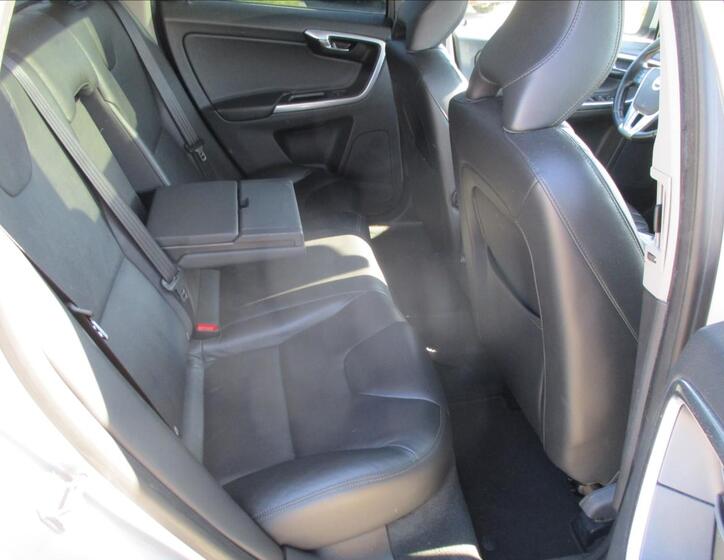 Volvo XC60 11