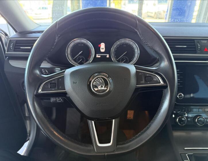 Škoda Superb 13