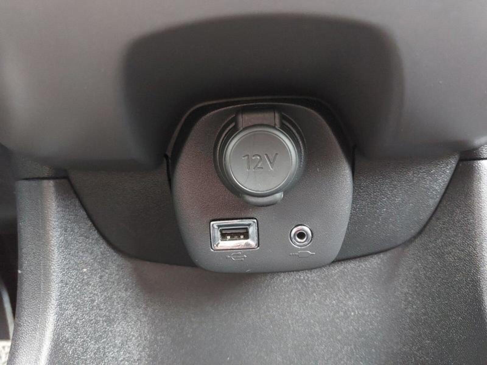 Peugeot 108 28