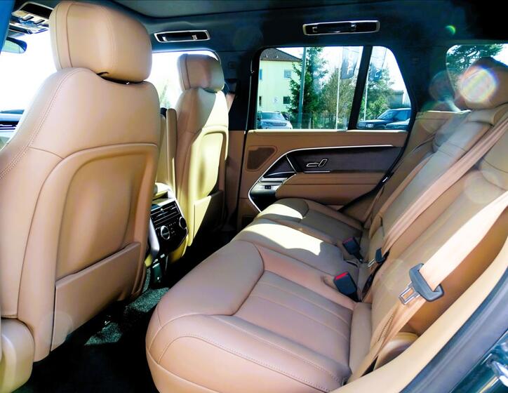 Land Rover Range Rover 33