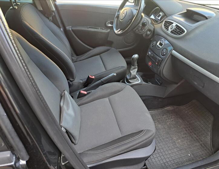 Renault Clio 37