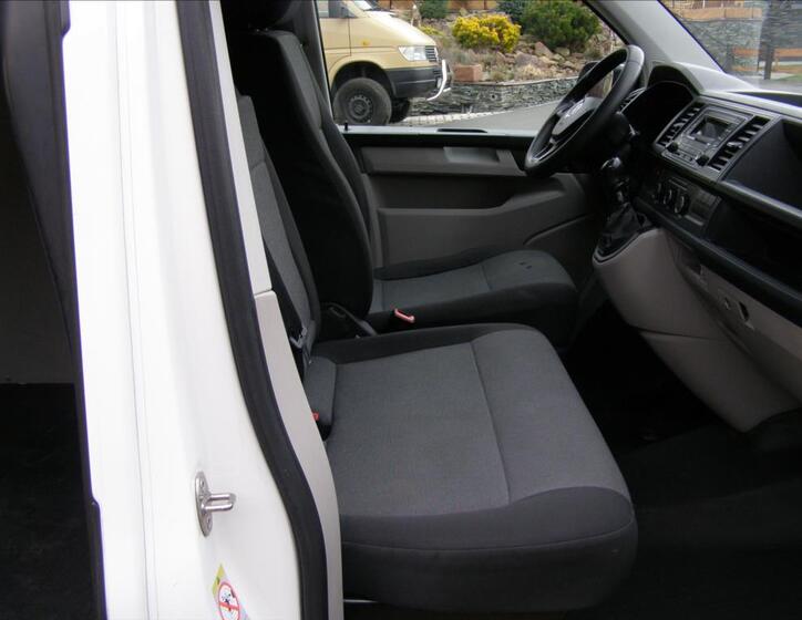 Volkswagen Transporter 24