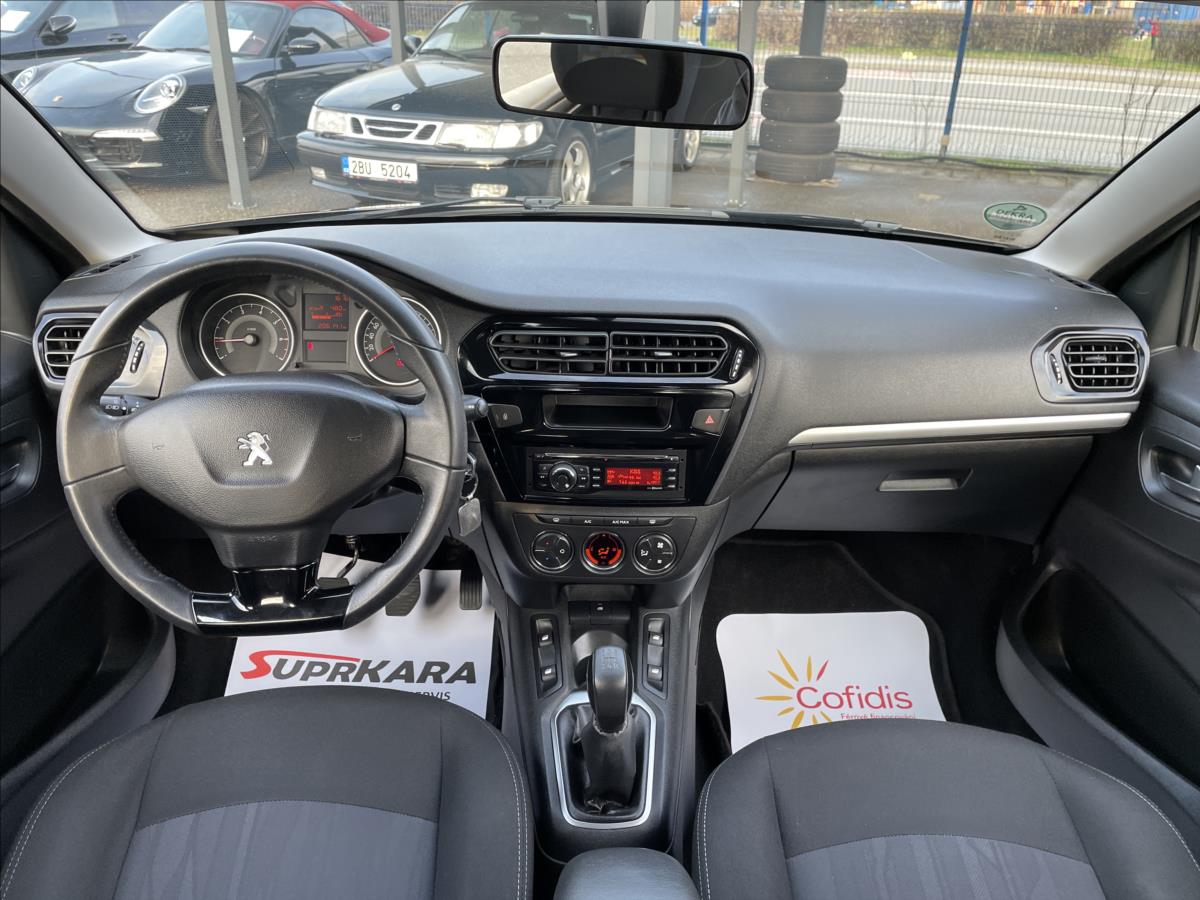 Peugeot 301