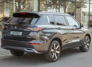 Mitsubishi Outlander 6
