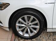 Volkswagen Passat 40