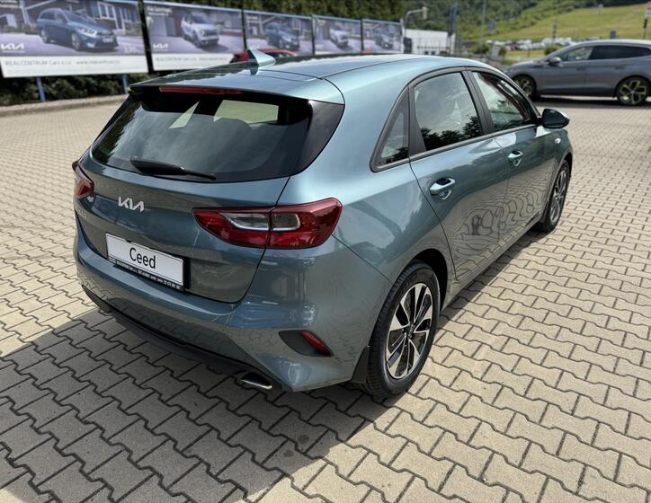 KIA Ceed 5