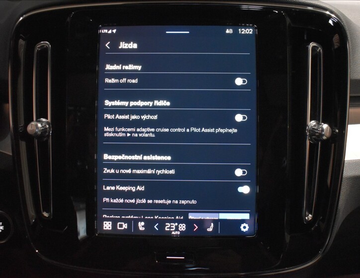 Volvo XC40 19