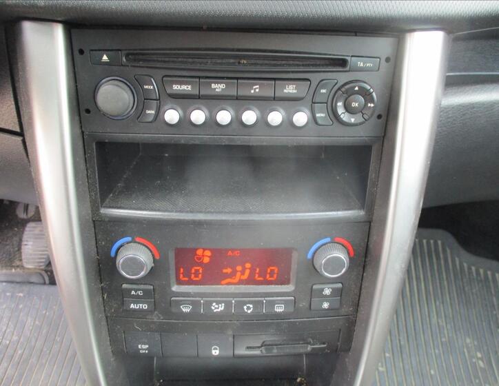 Peugeot 207 17