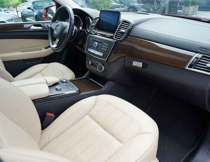 Mercedes-Benz GLS 30