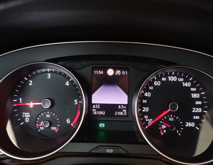 Volkswagen Passat 9