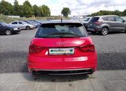 Audi A1 6