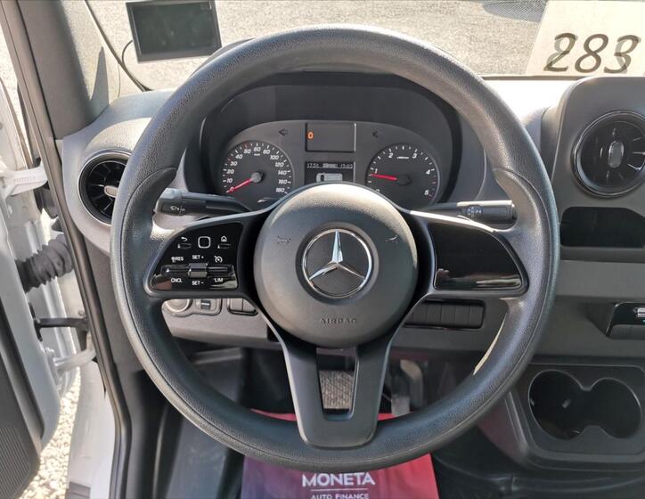 Mercedes-Benz Sprinter 15