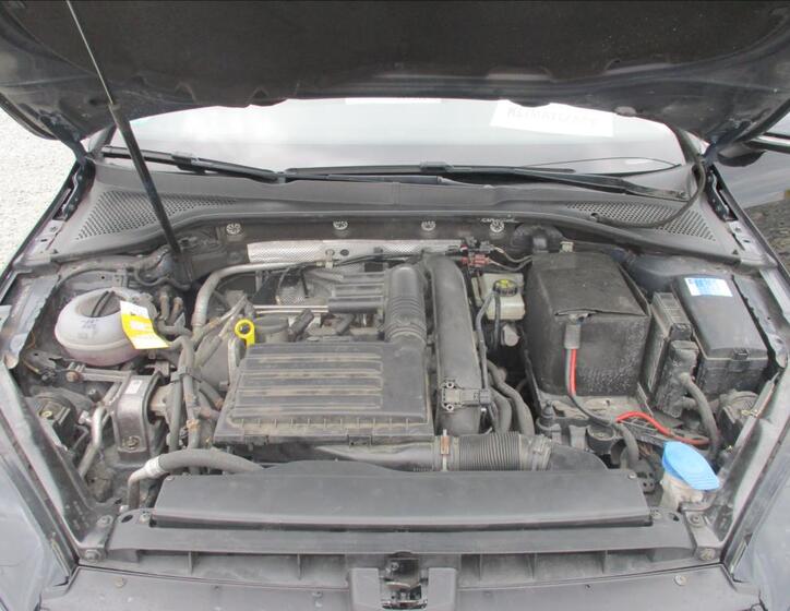 Volkswagen Golf 35