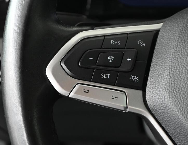 Volkswagen Golf 17