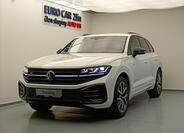 Volkswagen Touareg 1