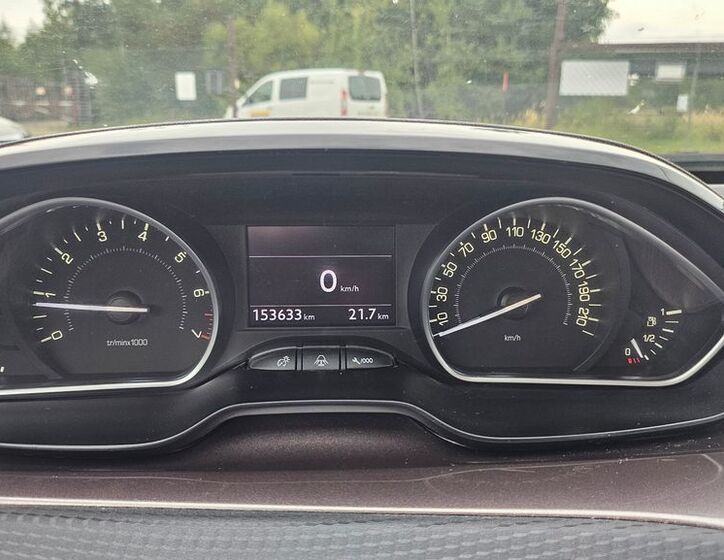 Peugeot 2008 11