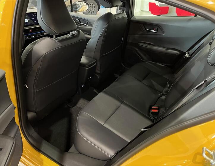 Toyota Prius 13