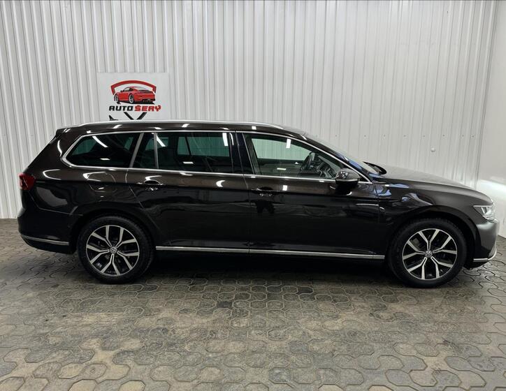 Volkswagen Passat 10