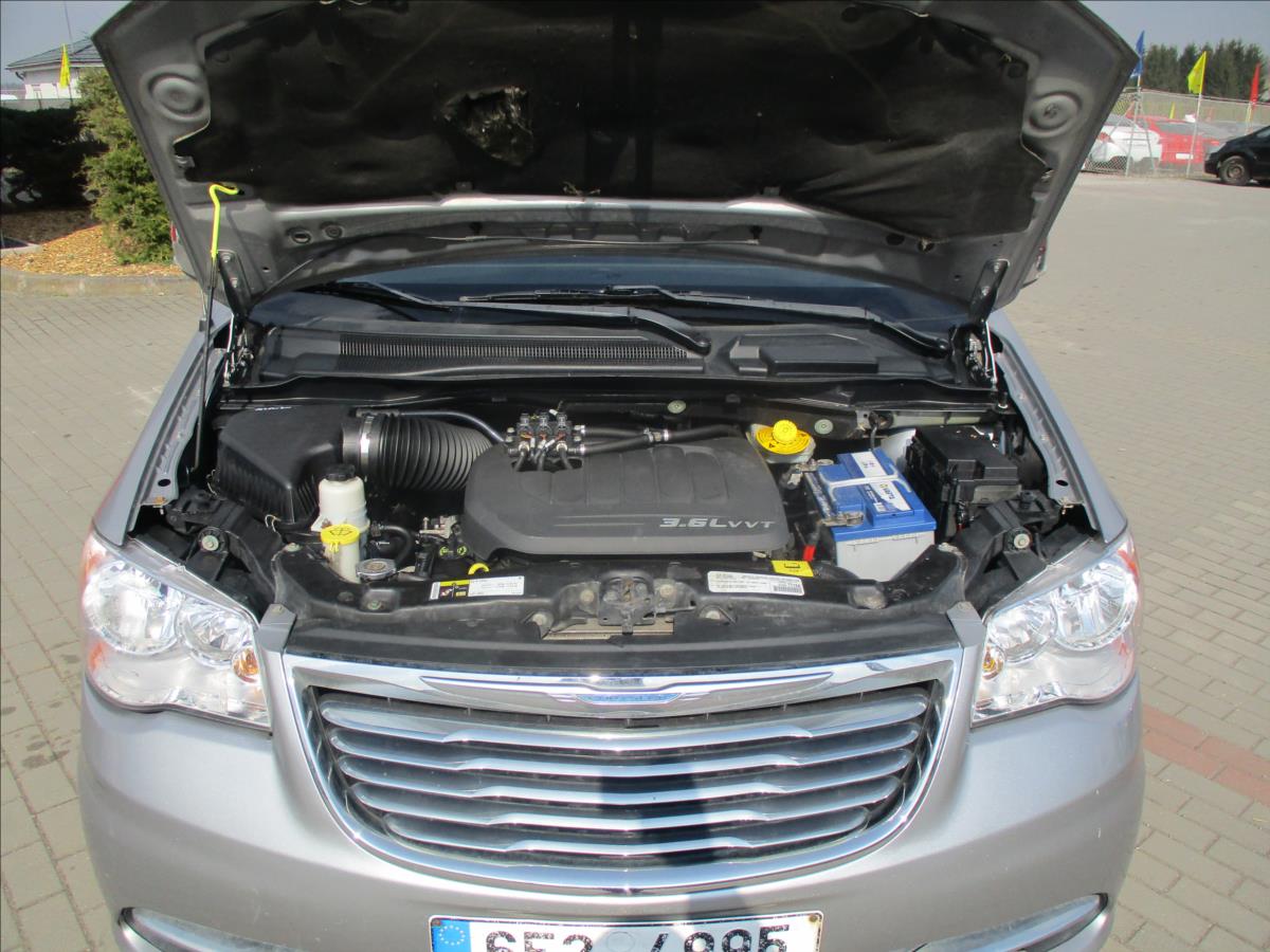Chrysler Town & Country