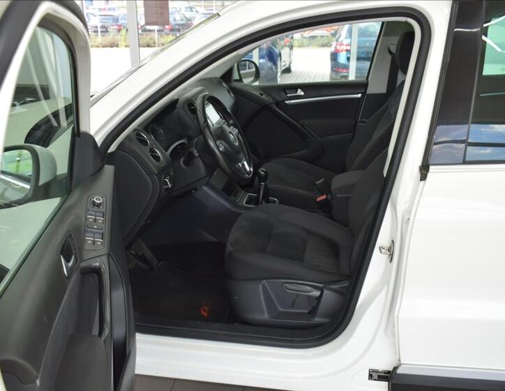 Volkswagen Tiguan 11