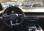 Audi SQ7 9