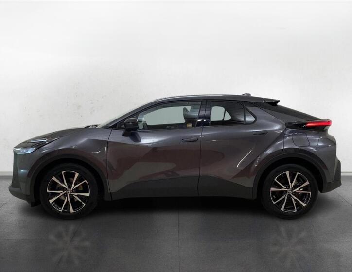 Toyota C-HR 4