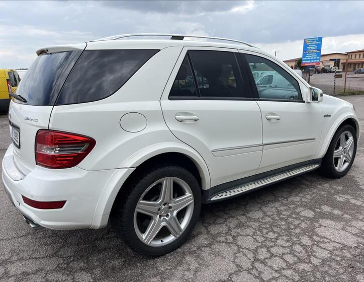 Mercedes-Benz Třídy M 5