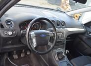 Ford Galaxy 16