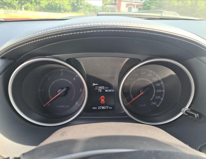 Mitsubishi Outlander 13
