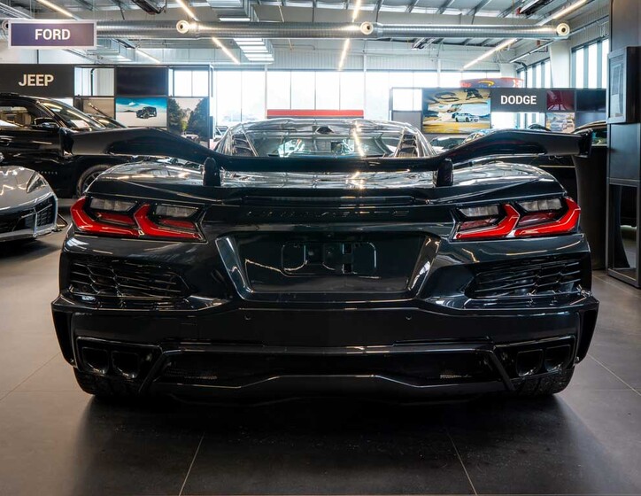 Chevrolet Corvette 4