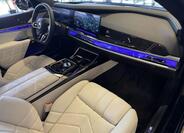 BMW i7 13