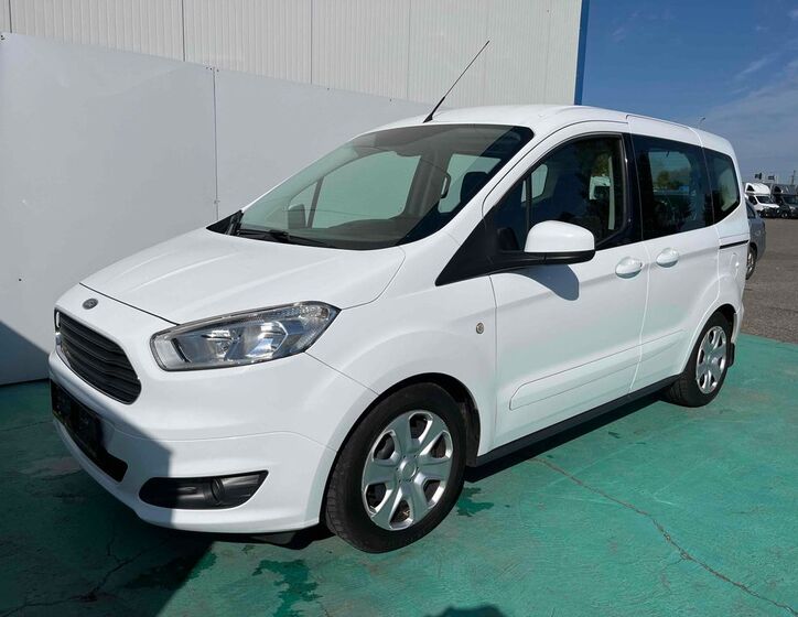 Ford Tourneo Courier 3