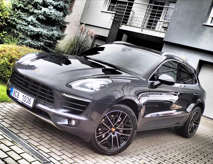 Porsche Macan 1