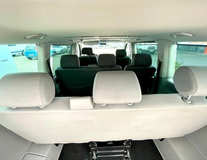 Volkswagen Caravelle 16