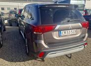 Mitsubishi Outlander 3