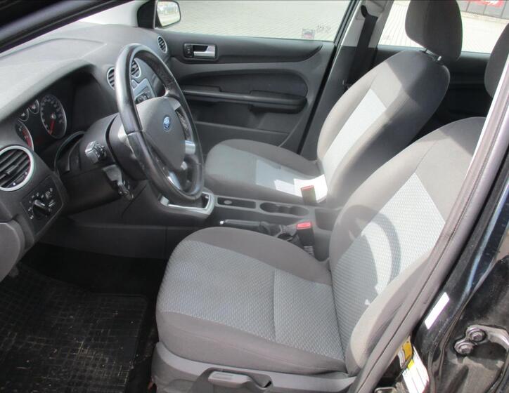 Ford Focus 7