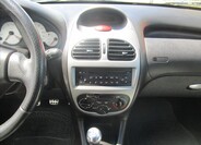 Peugeot 206 9