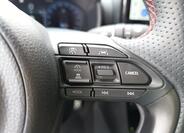 Toyota Yaris Cross 13