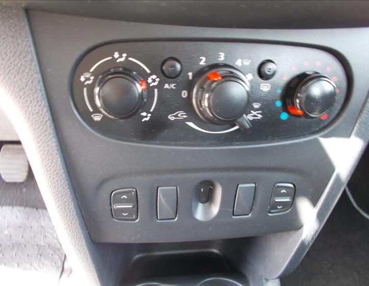 Dacia Sandero 21