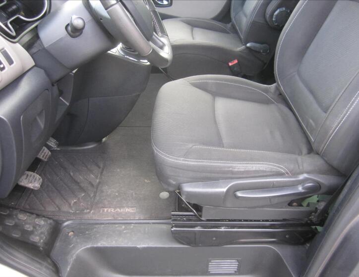 Renault Trafic 12