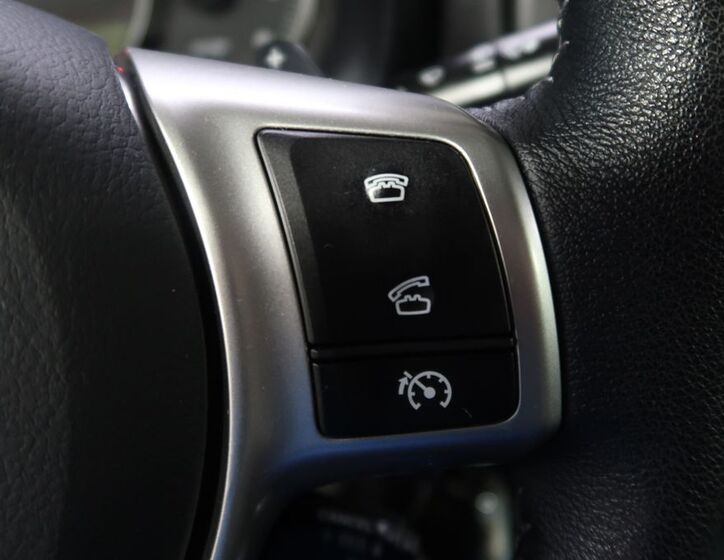 Toyota Yaris 24