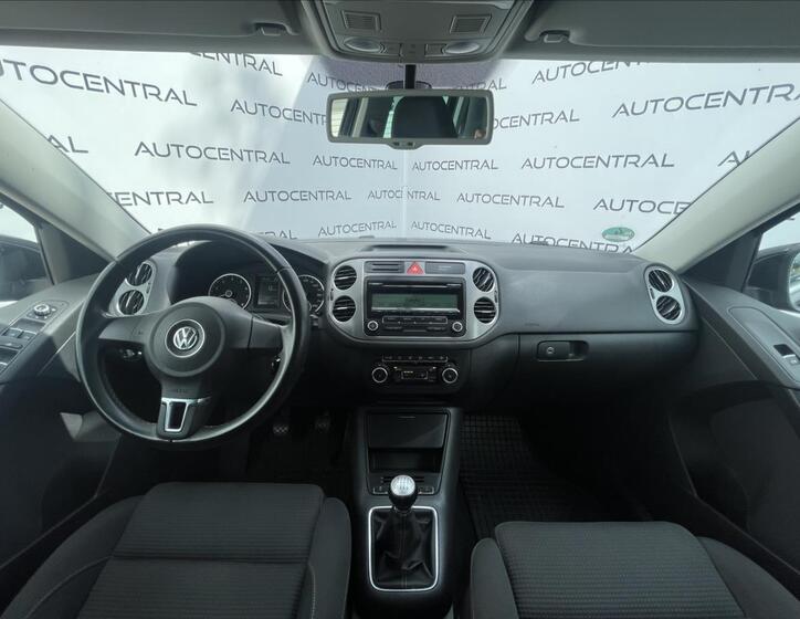 Volkswagen Tiguan 16
