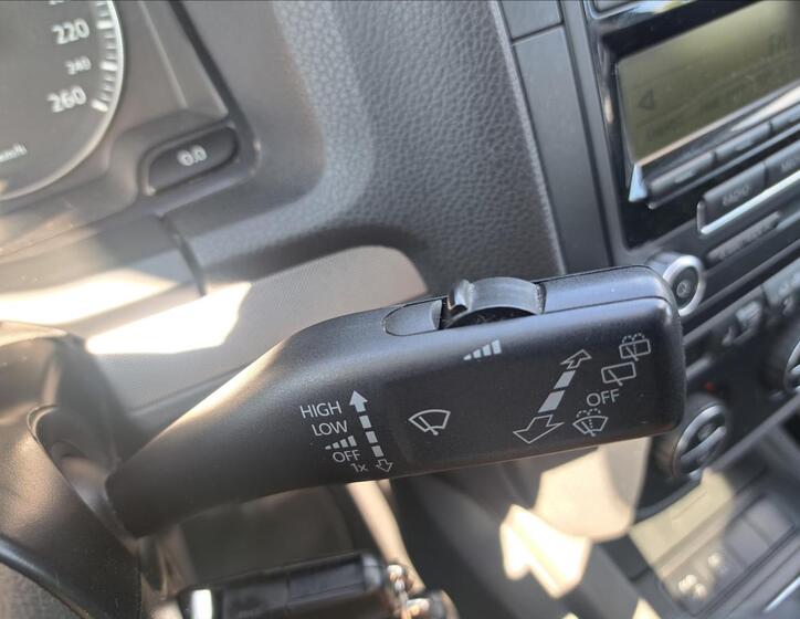 Volkswagen Golf 16