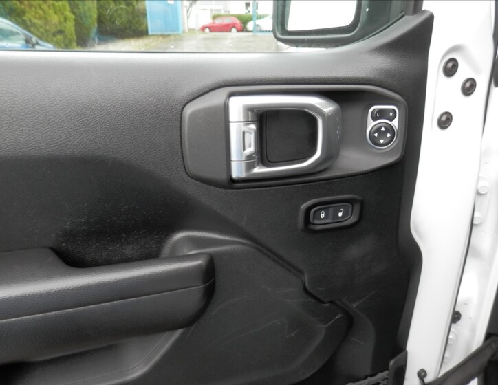 Jeep Wrangler 9