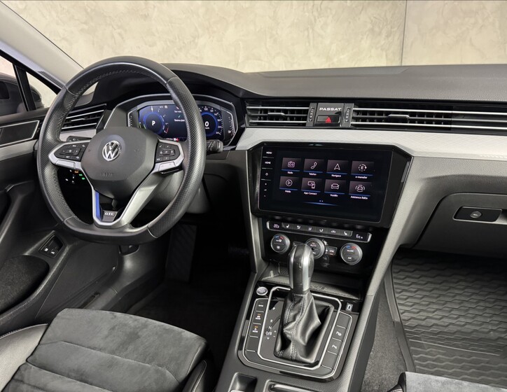 Volkswagen Passat 16
